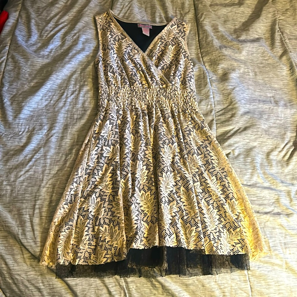 Cream Paisley Print Lace Mini Dress with Black Layering Ultra Pink Women’s Small
